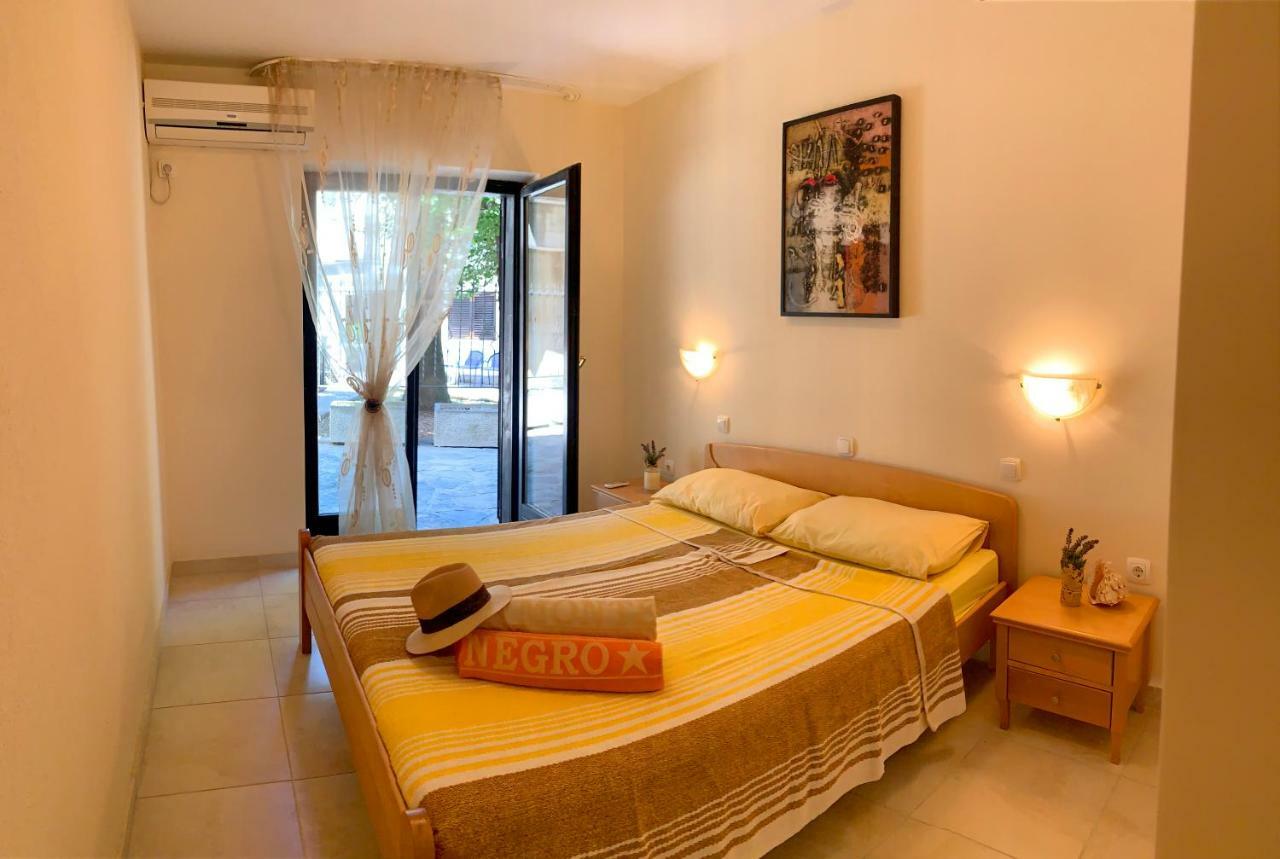 Villa Monte Boutique Apartments In Herceg Novi Eksteriør bilde